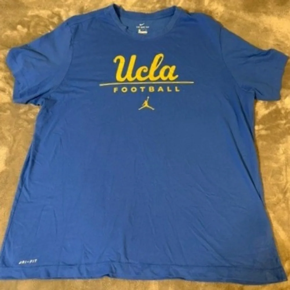 Nike Jordan UCLA Football Dri-FIT Blue Graphic T-Shirt Mens Size XXL Comfort